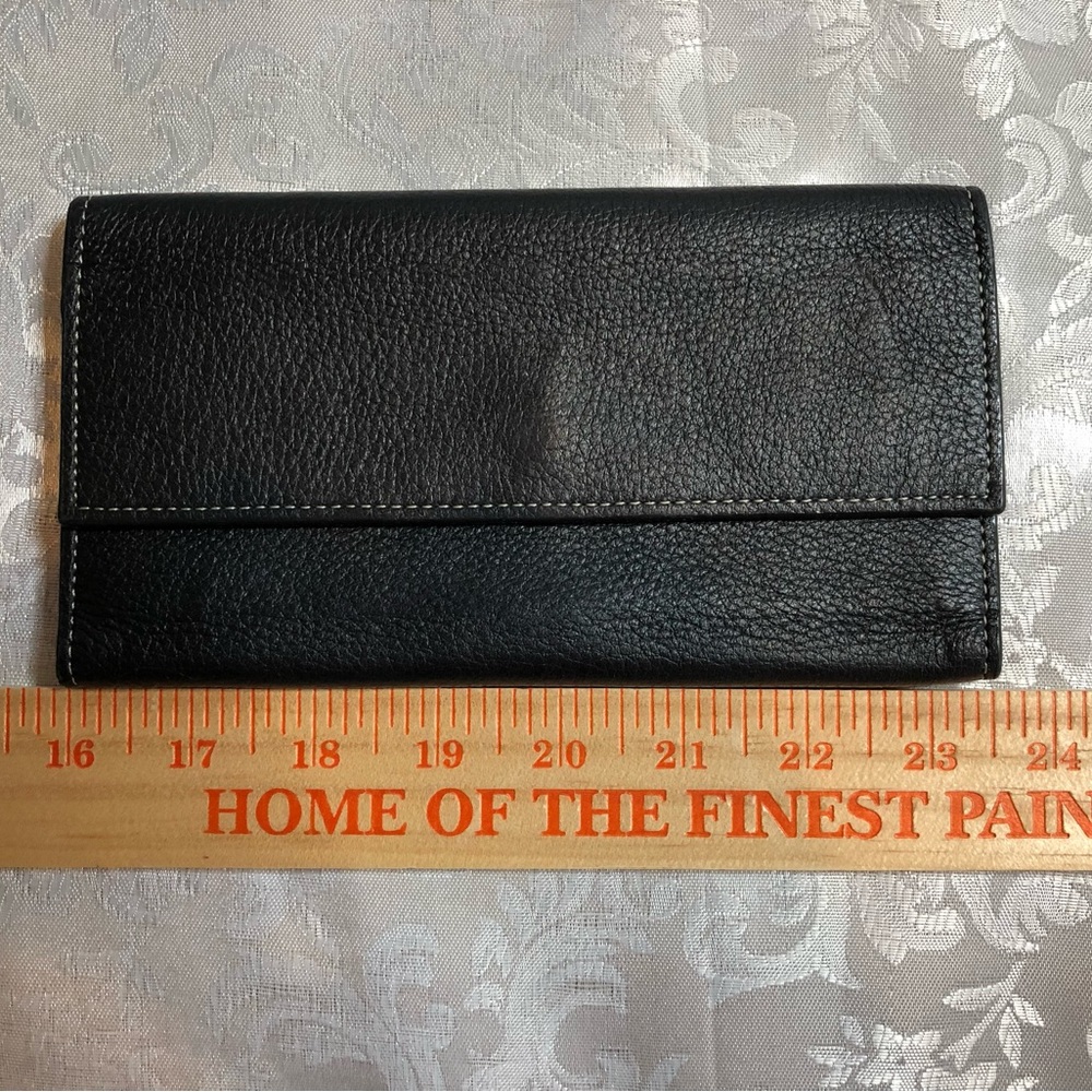 Eddie Bauer Genuine Leather Wallet Billfold Clutch